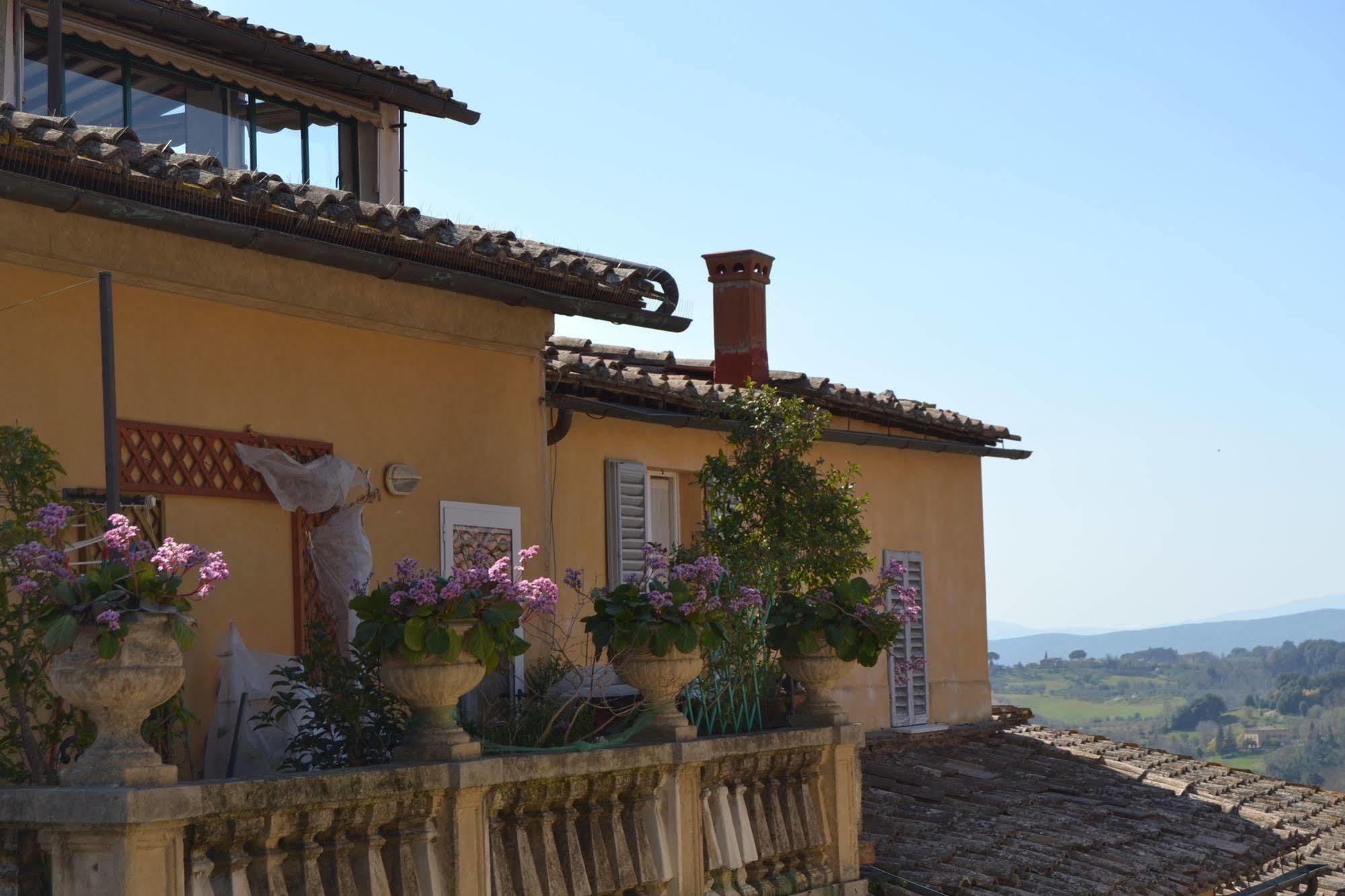 La Casa Di Antonella Hotel Siena Exterior foto